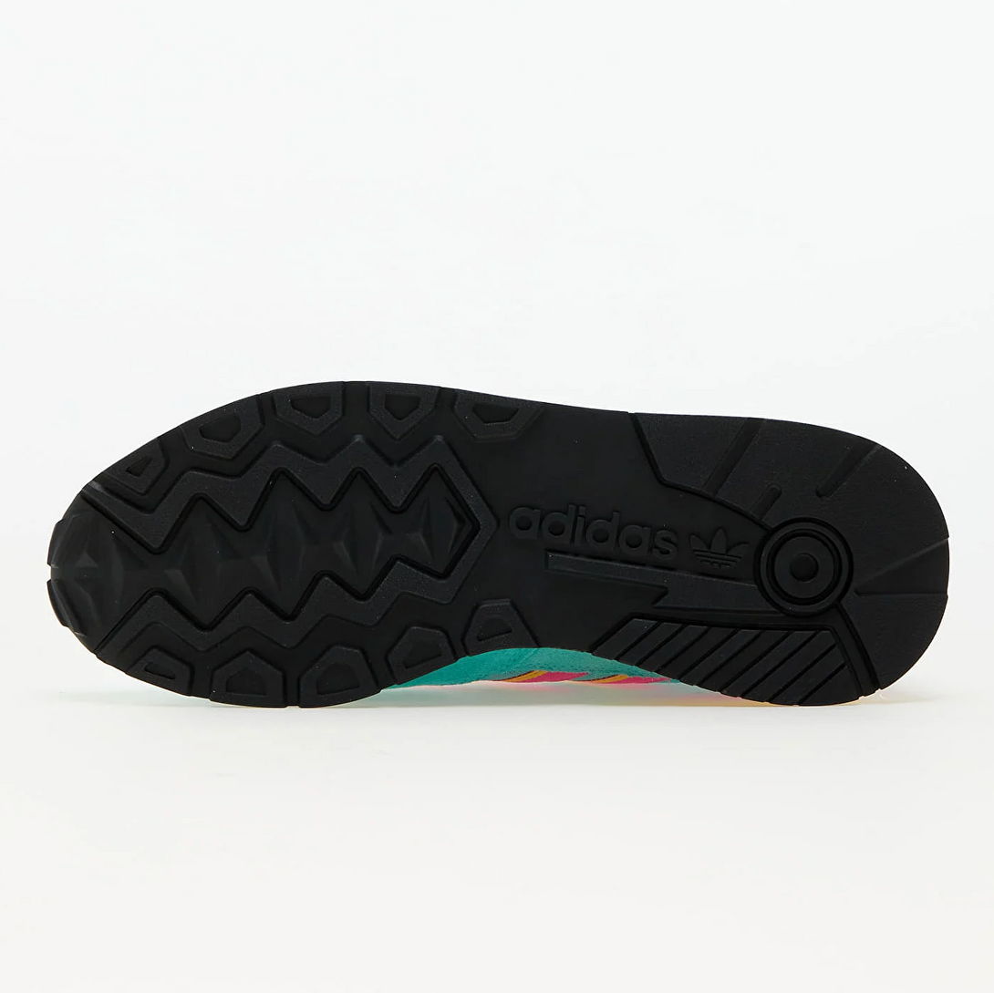 Talpa adidașilor adidas Originals Treziod 2, design inovator pentru confort și durabilitate.