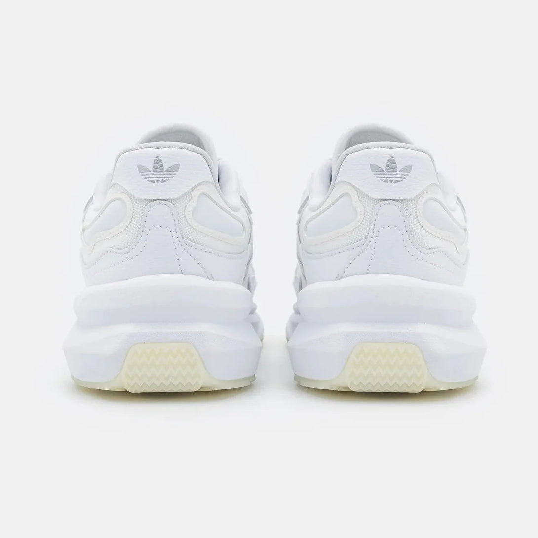 adidas Originals ZENTIC White pantofi din spate, design modern, talpa spuma Adiprene, material reciclat.