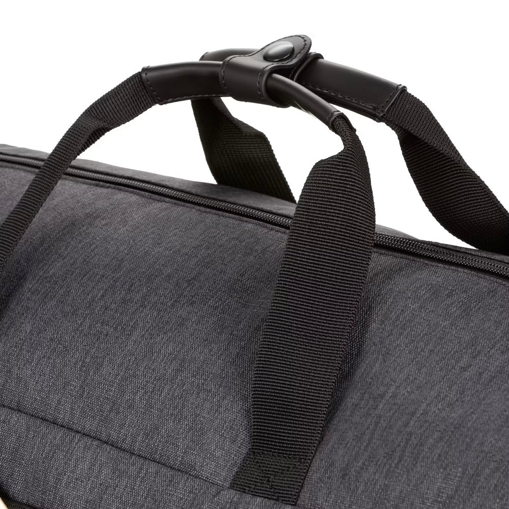 Detaliu cu manerele unei genti gri inchis SWISSGEAR 7638, perfectă pentru călătorii de afaceri.