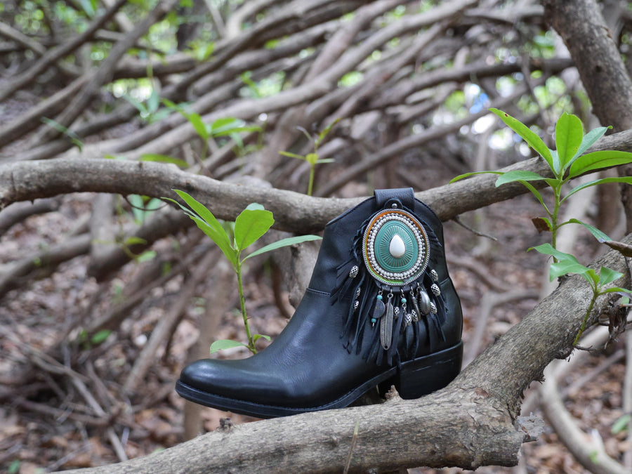 Ciocate dama din piele naturala, Negru-Rebecca White, cu detalii decorative, perfecte pentru toamna 2024