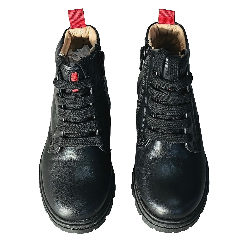 Ghete copii unisex din piele naturala, model negru, cu talpa de 2.5 cm, ideale pentru toamna 2024, fabricate in Italia.