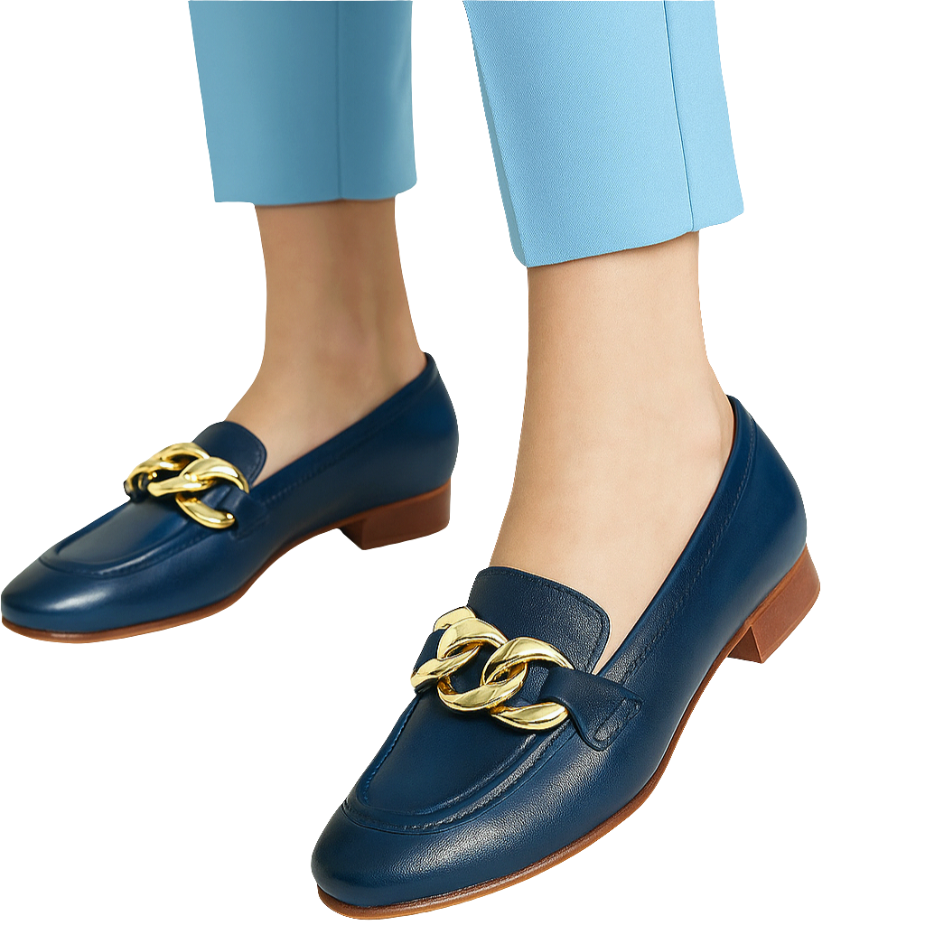 Pantofi dama din piele naturala bleumarin cu detaliu aurii, confortabili, flexibili, din colectia Primavara/Vara 2025.