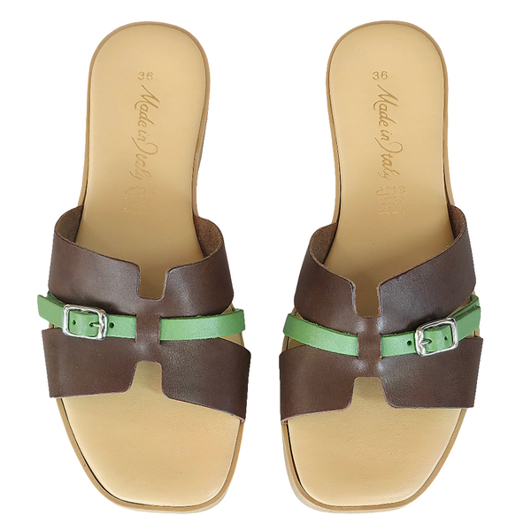 Papuci dama din piele naturala maro, cu detalii verzi, Made in Italy, colectia Vara 2025, confortabili si eleganti
