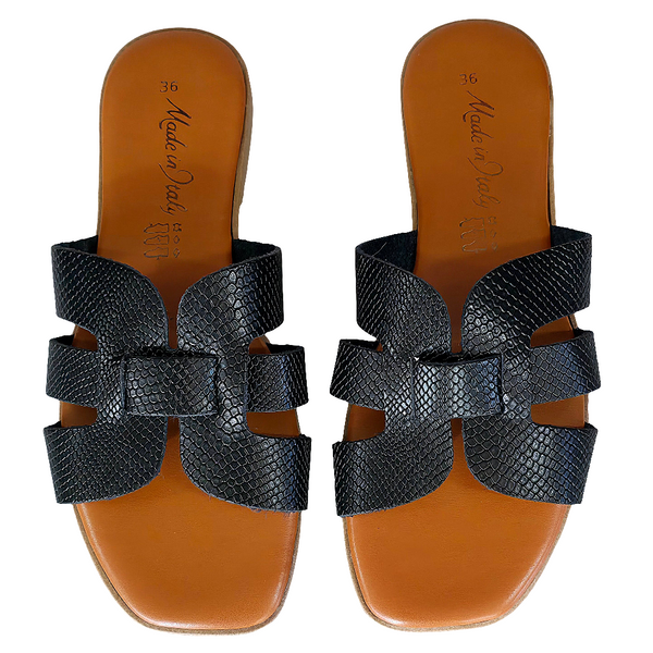 Papuci dama din piele naturala lacuita, negru, cu detalii din piele ecologica - Made in Italy, colectia Vara 2025.