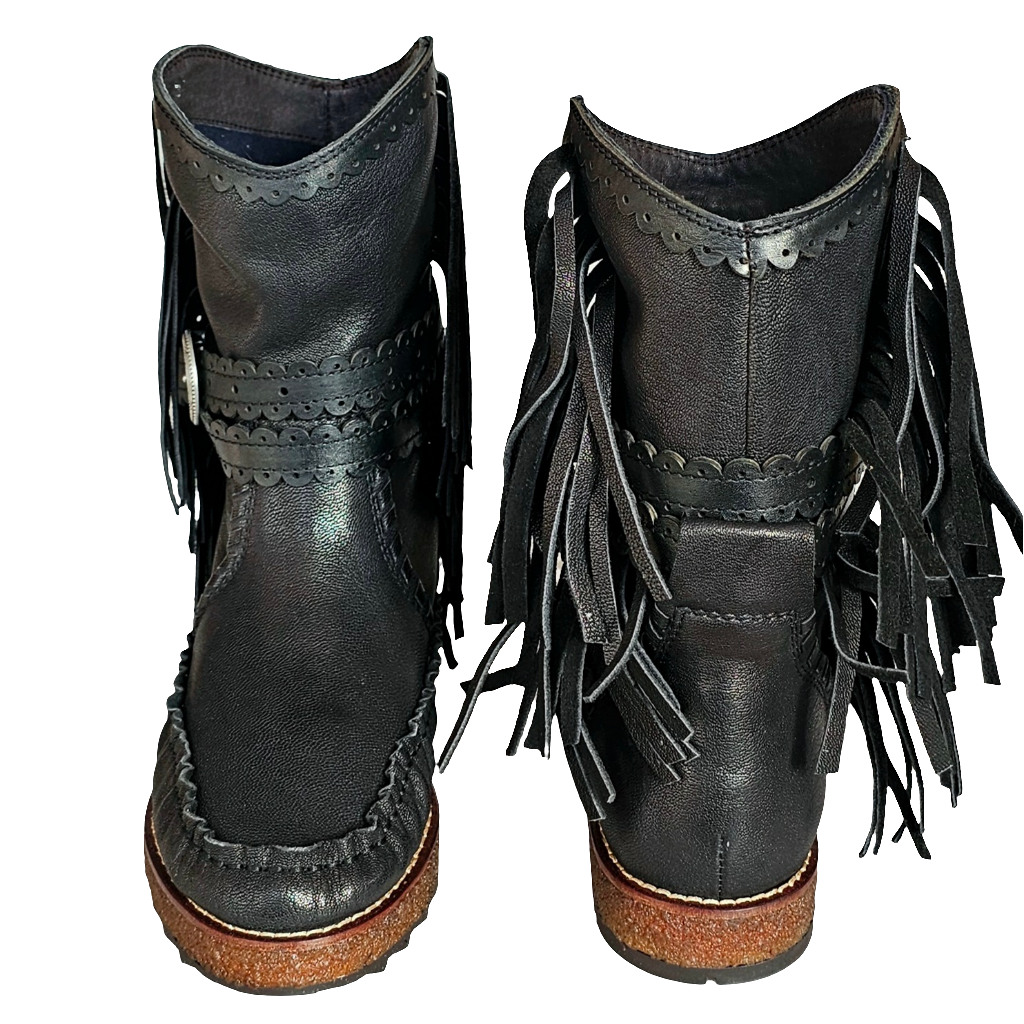 Ghete dama din piele naturala negru cu franjuri, Model tubular, Colectia Toamna Iarna 2024, Made in Italy.