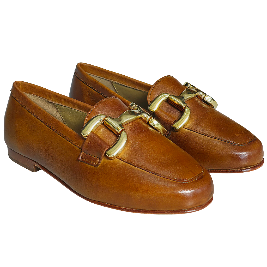 Pantofi dama din piele naturala maro cu detalii aurii, din colectia Primavara/Vara 2025, confortabili si eleganti.