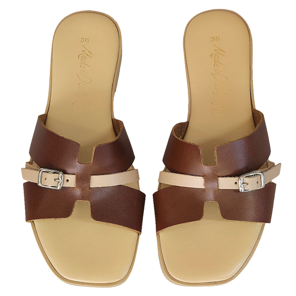 Papuci dama din piele naturala maro, Manuela Cuoio, Made in Italy, casual summer sandals, stylish footwear 2025.